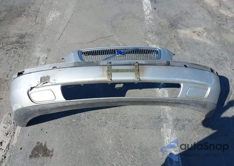 2002 Volvo V70 2.4T из США, поврежденный, VIN YV1SW58DX22236278